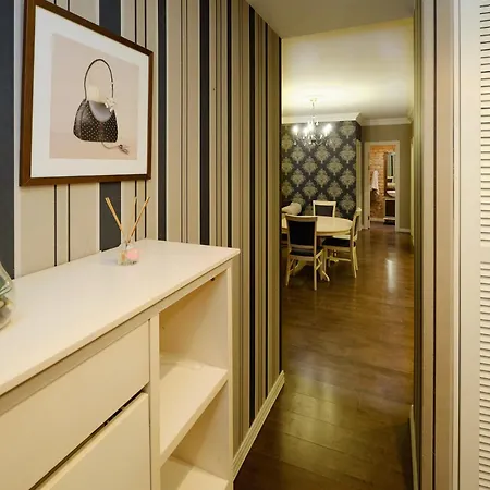 Apartment K777 Luxury 2 Bedroom Riga